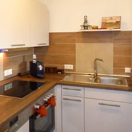 Haus Der 5 Kontinente Appartement *